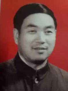 《誰(shuí)都說(shuō)咱曲沃好》從英模人物看曲沃——人稱“常勞?！钡某Ｐ尬?>
                        </a>
                    </div>
                    <div   id=